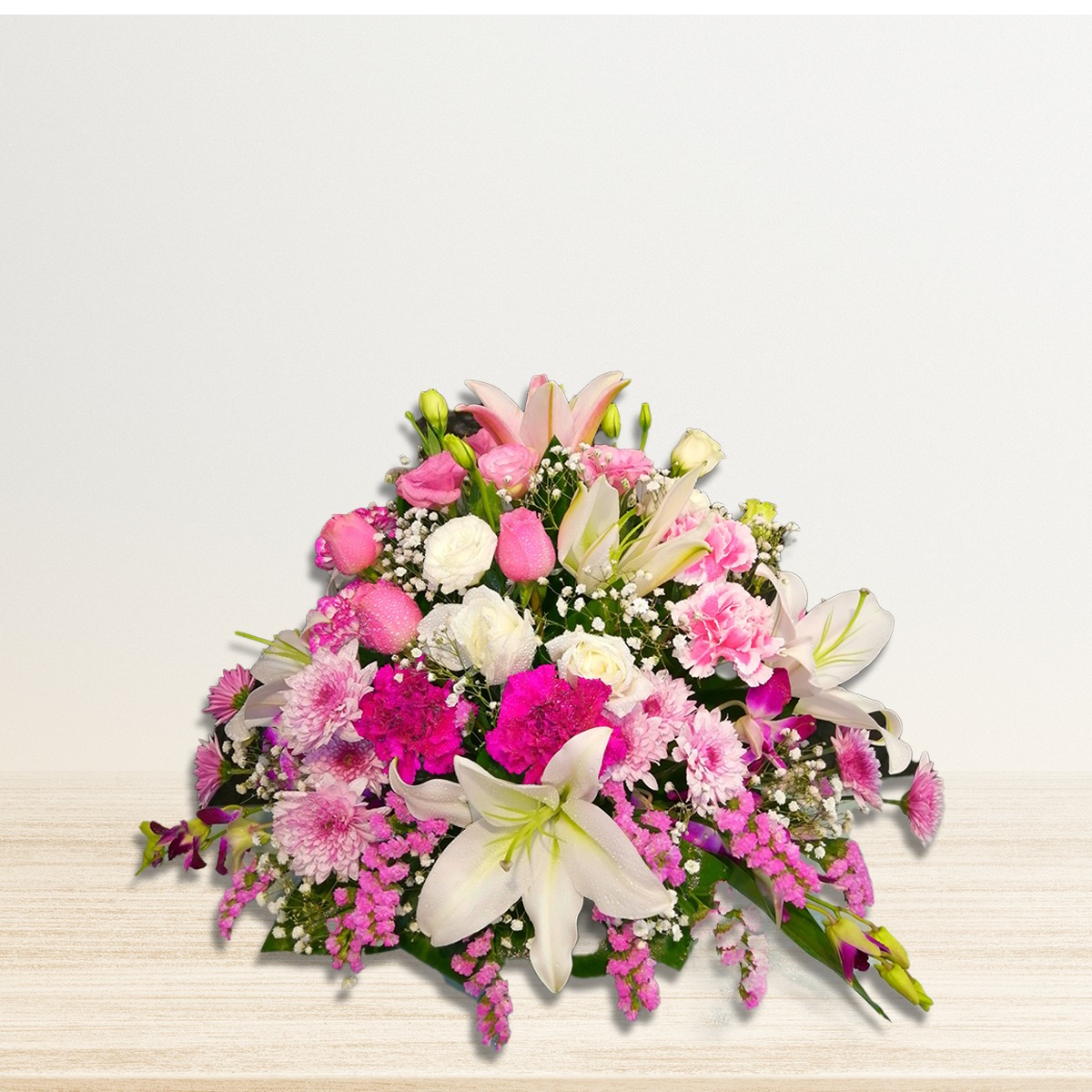 Lovely  Flower Bouquet For Special One (STAF02)