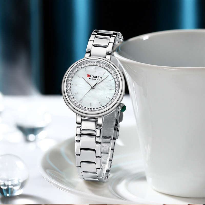 CURREN Luxury Stainless Steel Simple Ladies Watch (Silver)